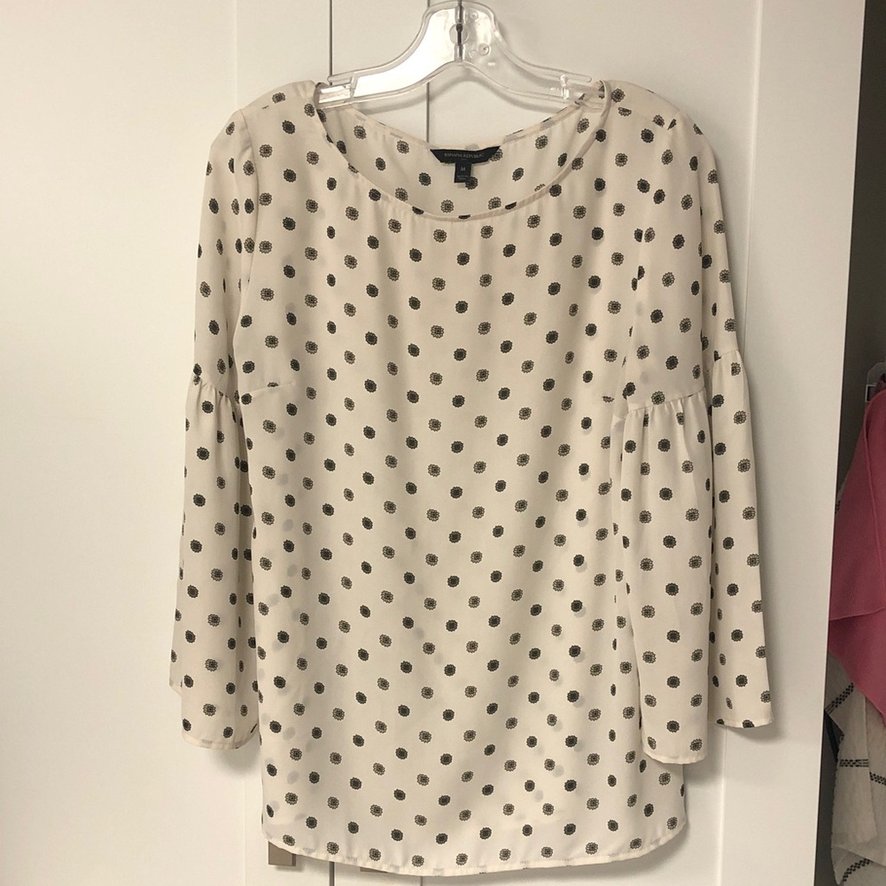 Banana Republic Cream Polka Dot Blouse 👚